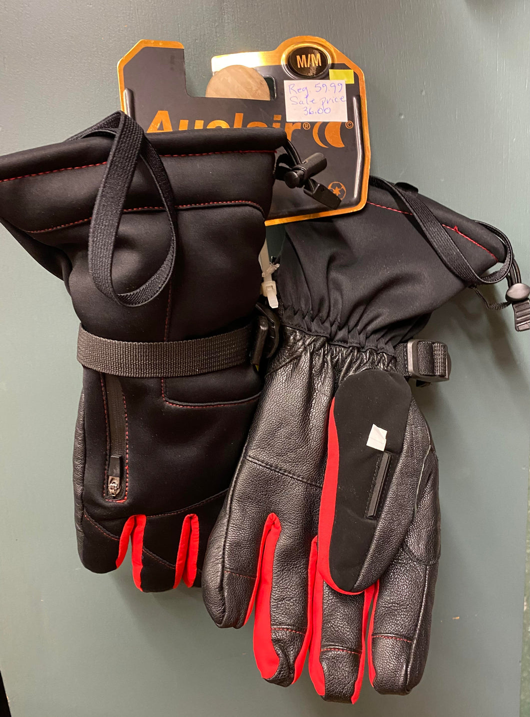 SALE! Men's Alpine Ski Gloves | Auclair